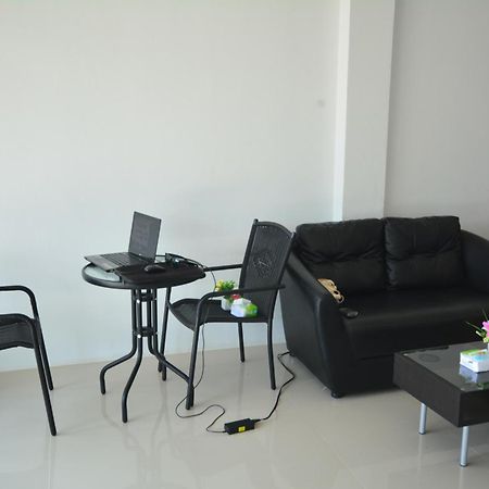 סוראט תאני Jc Guesthouse @ Suratthani Airport מראה חיצוני תמונה
